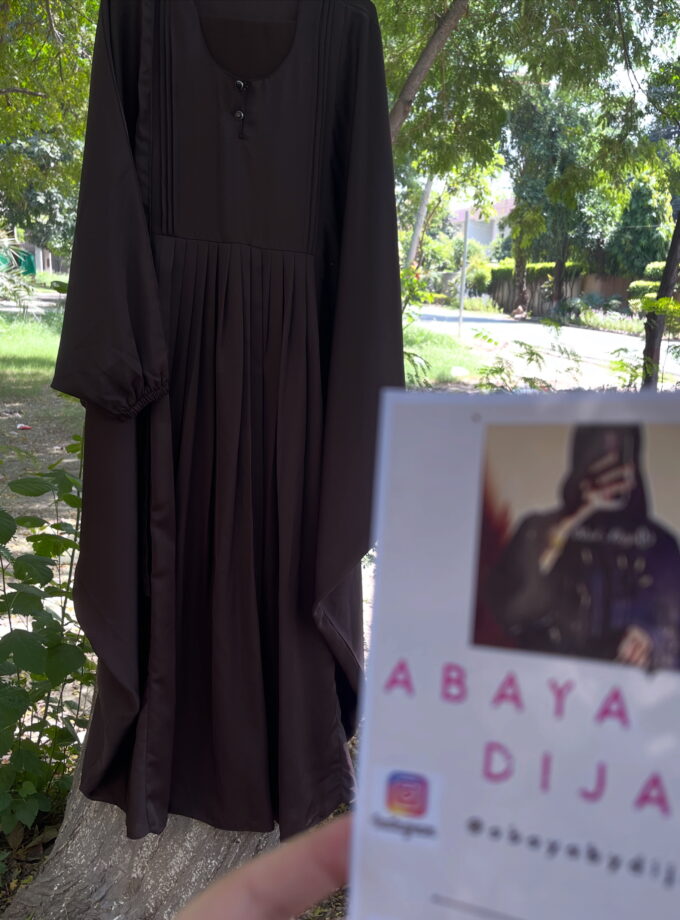 Brown jilbab