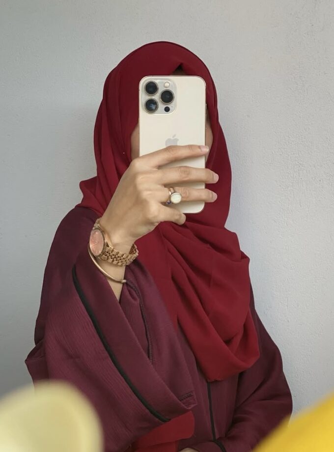 Basic Maroon Abaya