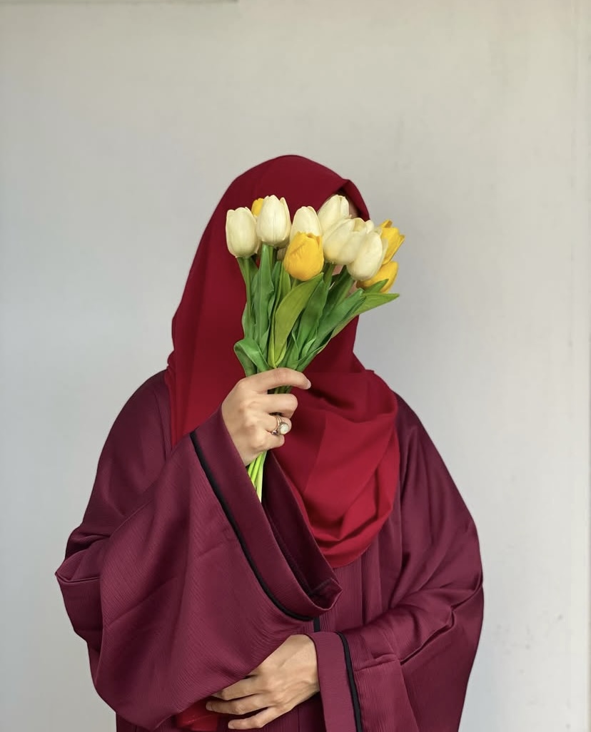 Basic Maroon Abaya
