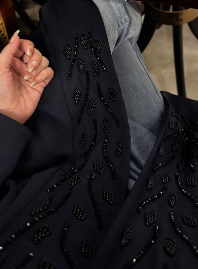 Teenagers beads Abaya