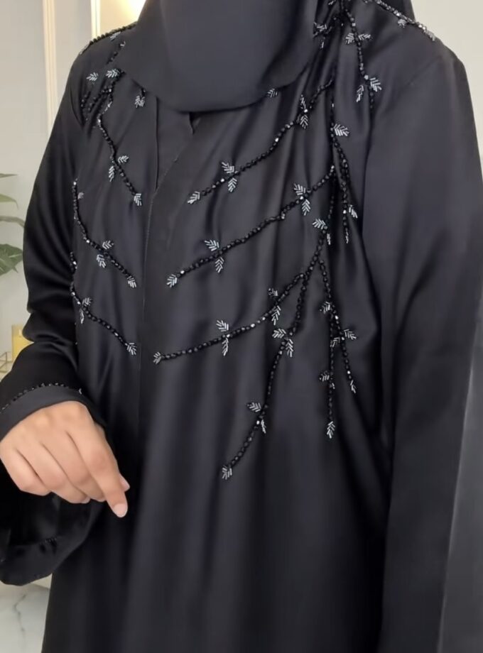 Black cut daana Abaya