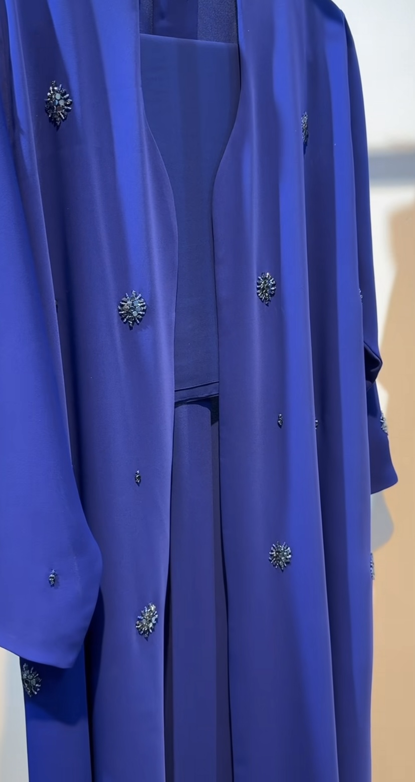 Rev Abaya - Image 11