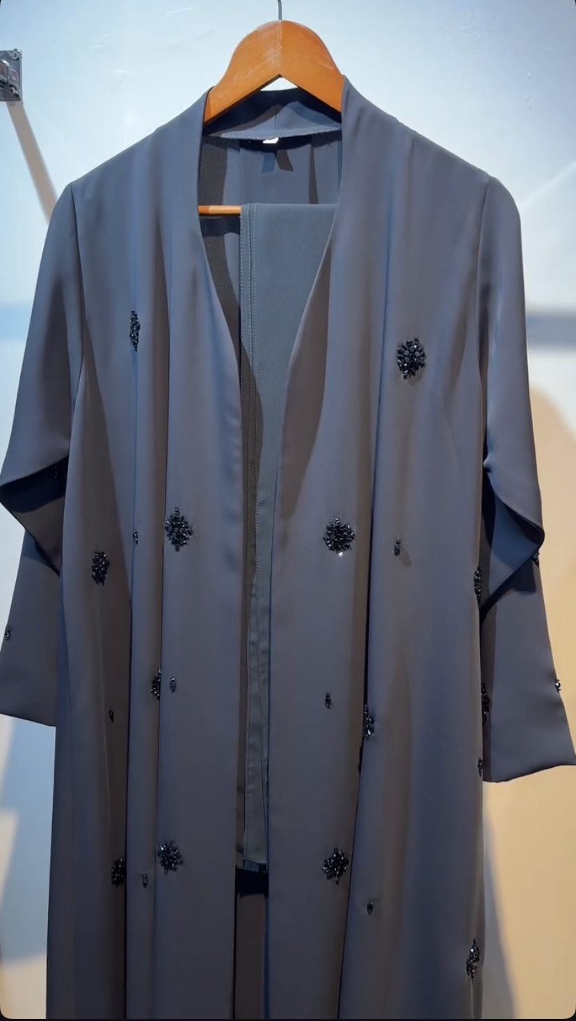 Rev Abaya - Image 12