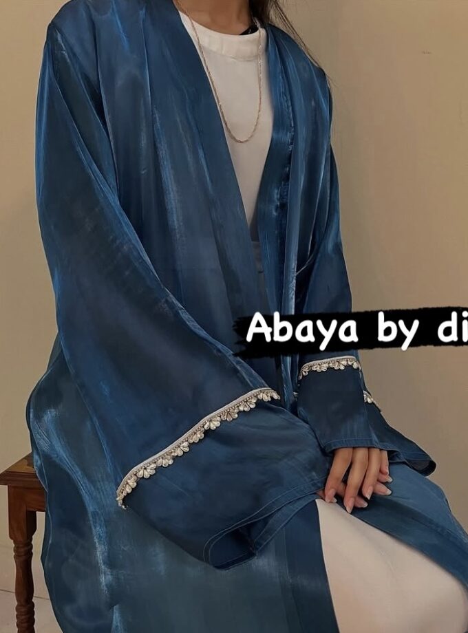 Fancy shrug abaya