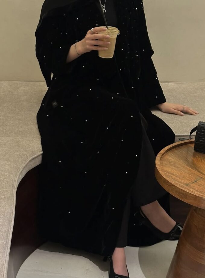 Velvet abaya 1