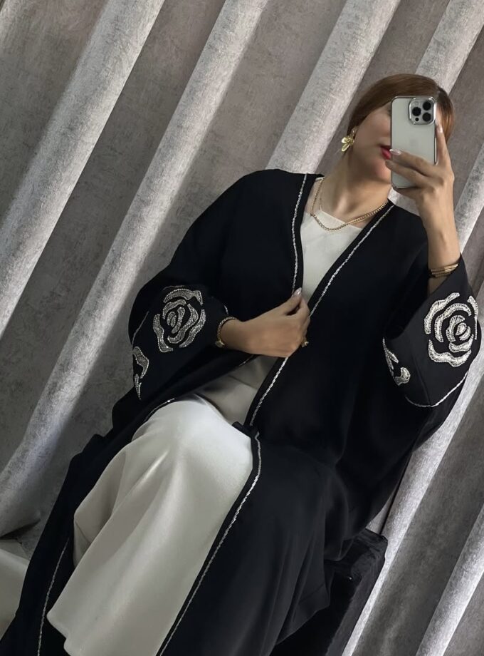 Gulab Abaya