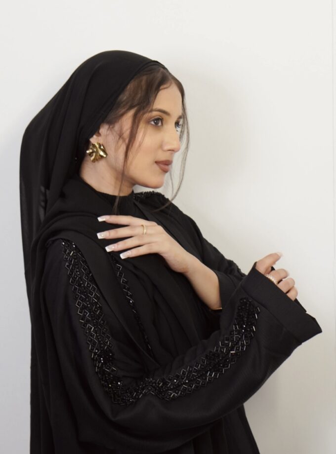 Zarar abaya (black zoom)